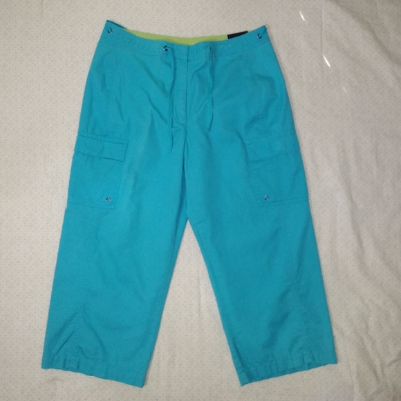 Izod Blue cargo capris Size 10 New - Picture 3 of 9